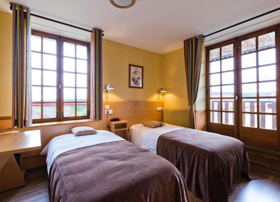 Hotel La Clairiere Chambon-sur-Dolore Buitenkant foto