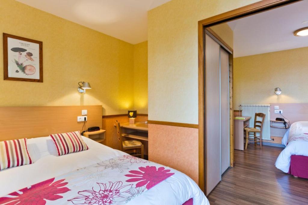 Hotel La Clairiere Chambon-sur-Dolore Buitenkant foto